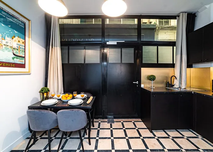 Triplex 50 M2 - Montorgueil & Marais Daire